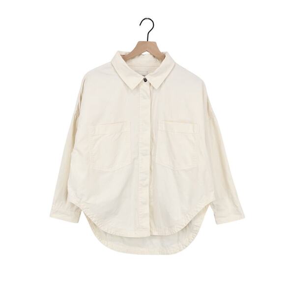 American Eagle Women's Cream Snap Button Rounded High Hem Shirt Size Medium - Picture 1 of 11